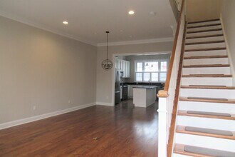 Building Photo - 717 S Braddock St Building Photo - 717 S Braddock St