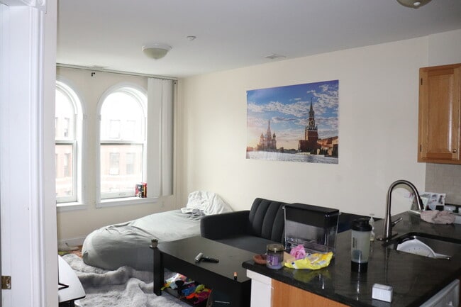 Building Photo - 90 Westland Ave