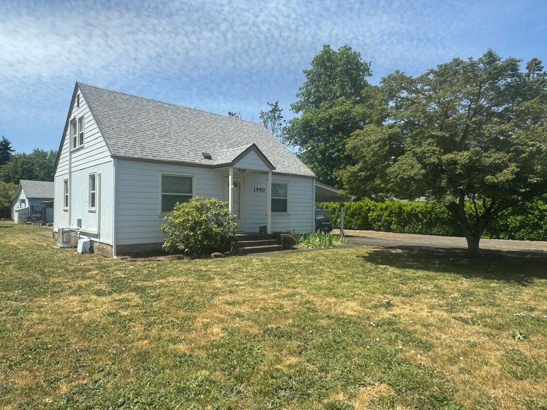 Primary Photo - 3-Bedroom, 1-Bath Home In The Cal Young Ar...