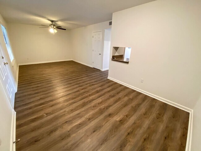 Foto del edificio - Willows Apartments