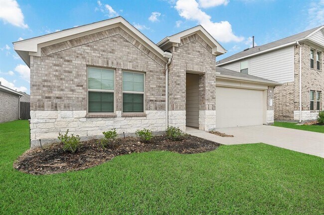 Building Photo - 22711 Theodoli Dr