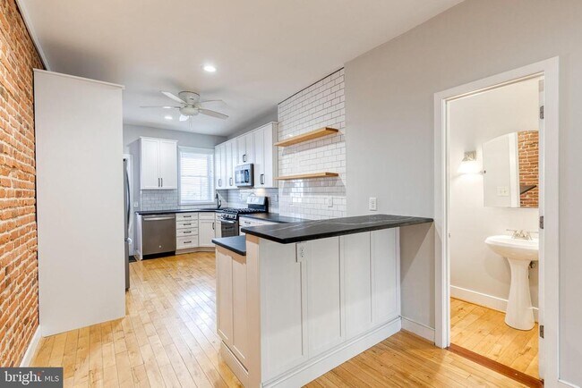 Foto del edificio - 632 E Fort Ave