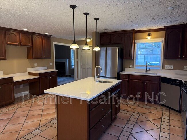 Foto del edificio - 201 Wandering Ln