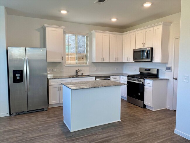 Foto del edificio - 21114 Dolphin Bay Ln