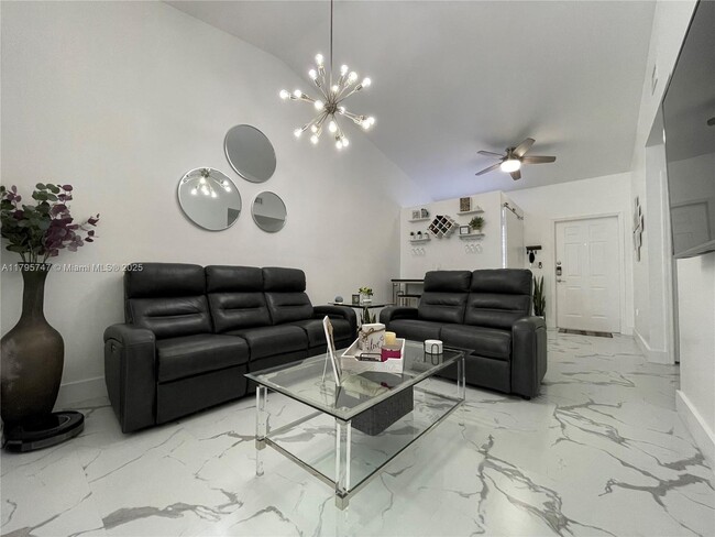 Foto del edificio - 15400 SW 134th Pl