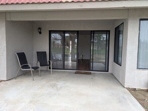 Building Photo - 27535 Lakeview Dr