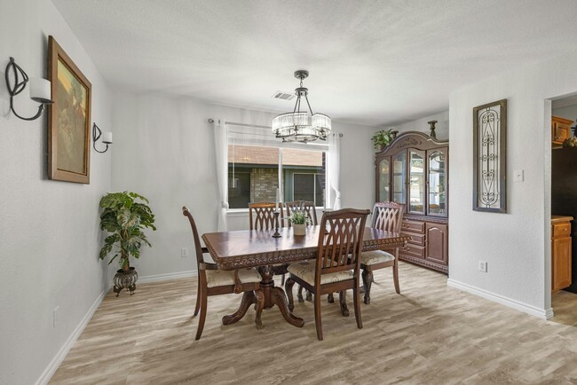 Building Photo - 2706 Turtle River Dr