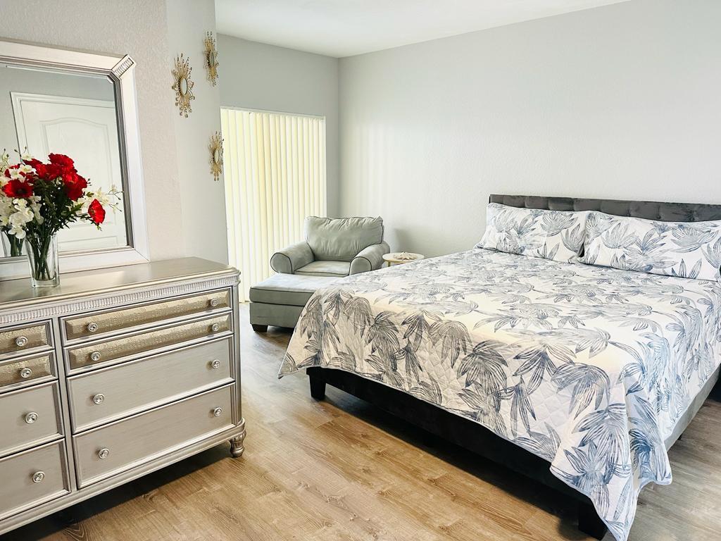 Foto principal - 170 SW Peacock Blvd