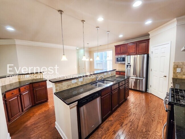 Foto del edificio - 1656 Danbury Parc Pl