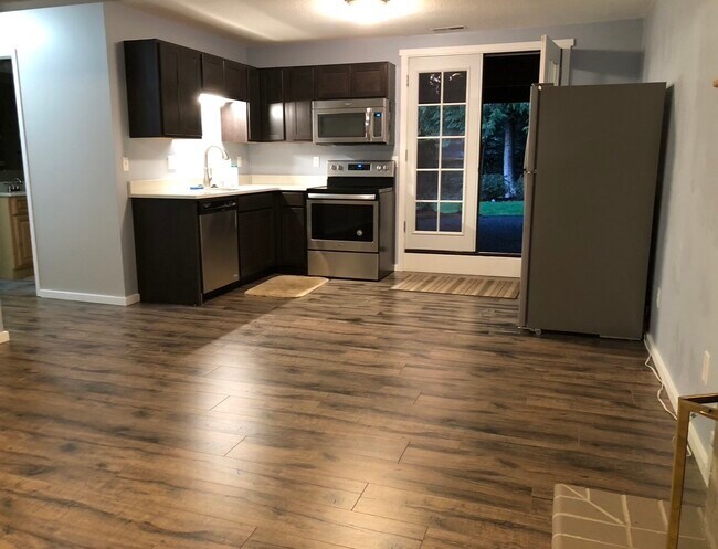 Cocina - 5123 Monticello Dr.