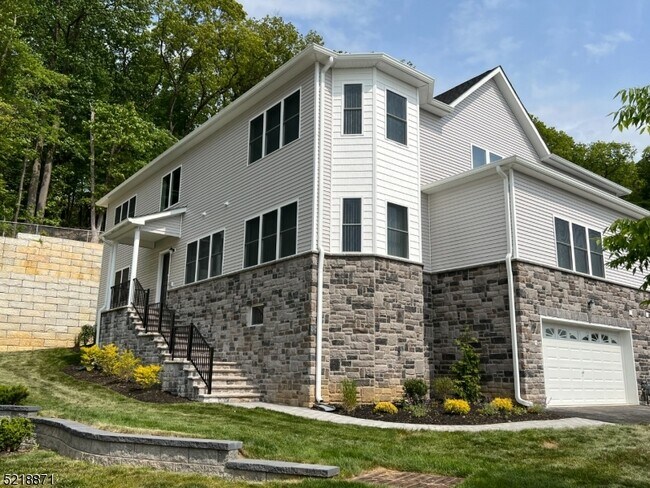 Foto del edificio - 78 Arlene Ct