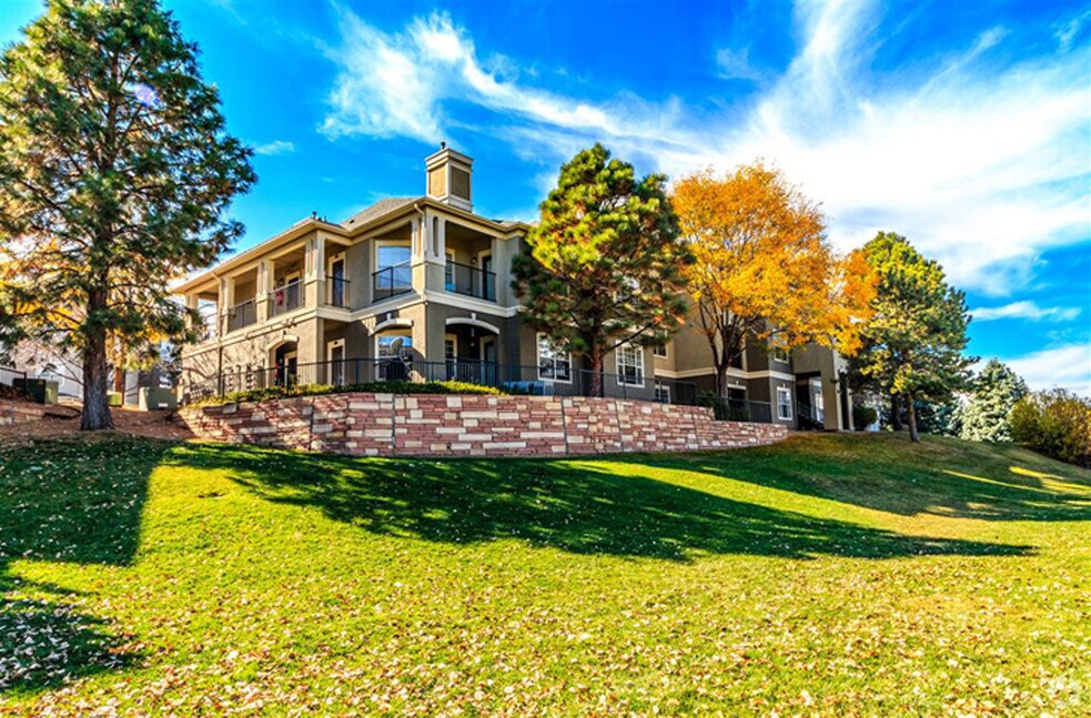 The Apartments at Denver Place Rentals Denver, CO