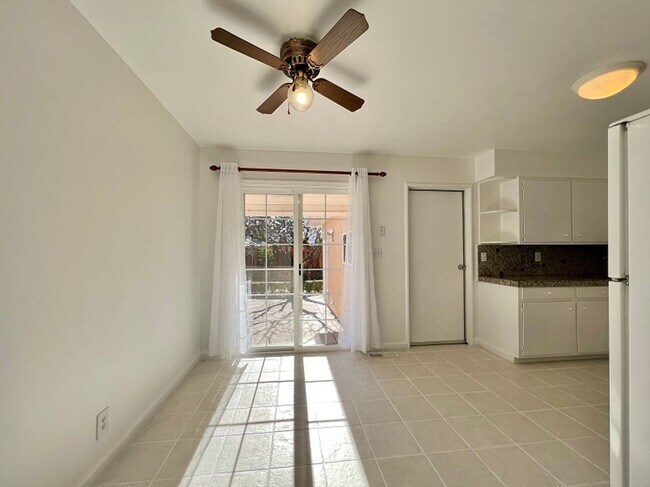 Foto del edificio - Centrally Located Three Bedroom Napa Home