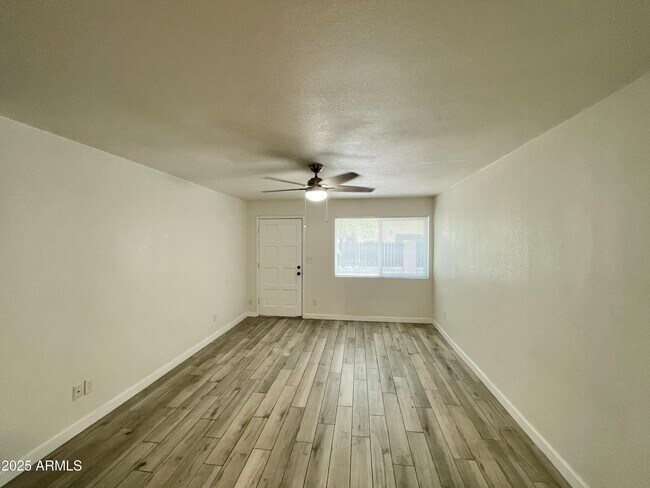 Building Photo - 4250 N 27th St