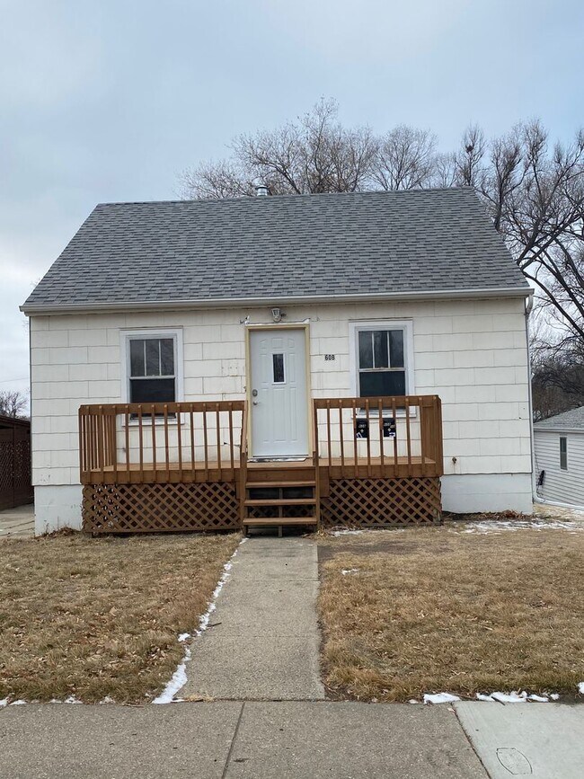 Building Photo - 608 N 19th St