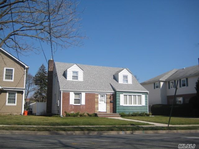 Foto principal - 126 Roslyn Rd