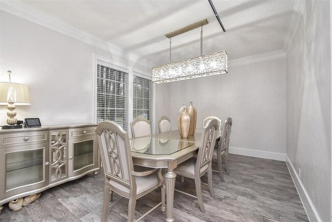 Foto del edificio - 4526 Lakeside Meadow Dr