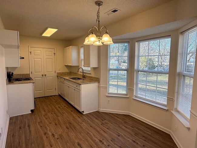 Foto del edificio - 12631 Cumberland Crest Dr