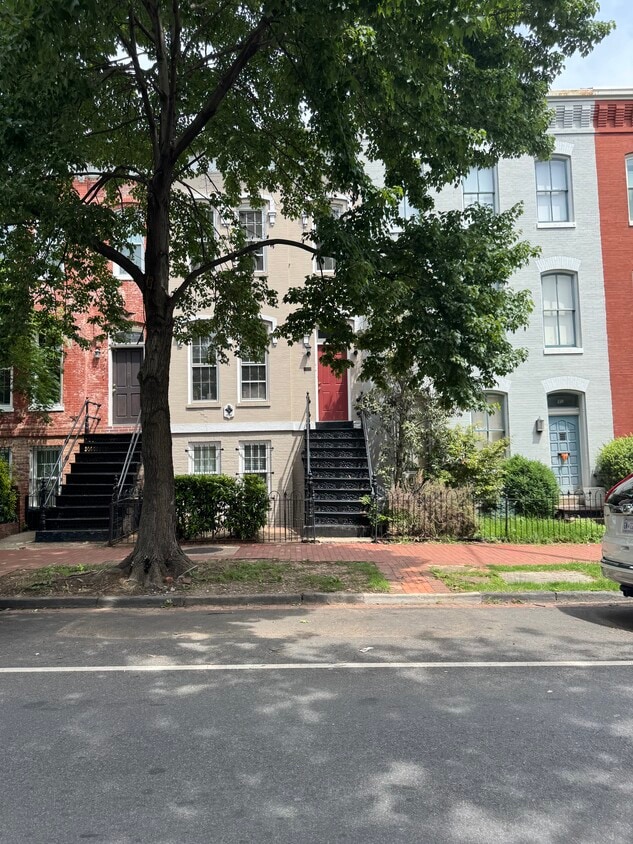 Primary Photo - 114 4th Street Southeast
