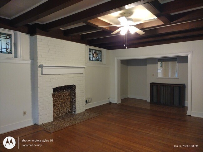 Building Photo - 5439 Baywood St