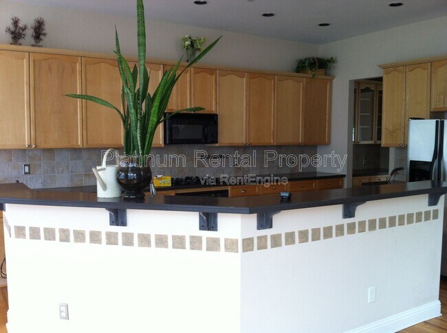 Foto del edificio - 201 Creekway Crossing SE