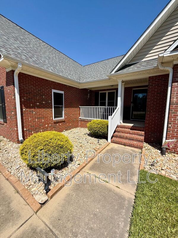 Foto del edificio - 6205 Yorkie Ct