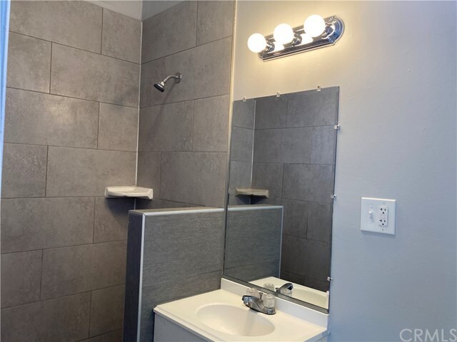 Foto del edificio - 1240 E St