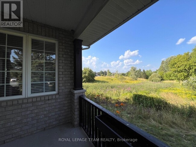 Building Photo - 4426 Shoreline Dr