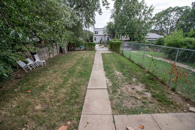 Building Photo - 4346 Swan Ave