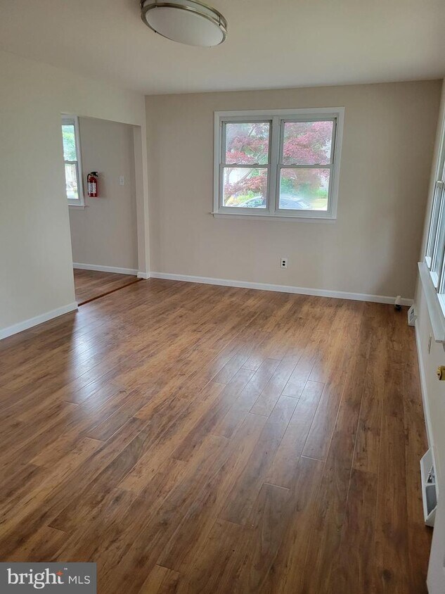 130 Heulings Ave, Riverside, NJ 08075 House Rental in Riverside, NJ