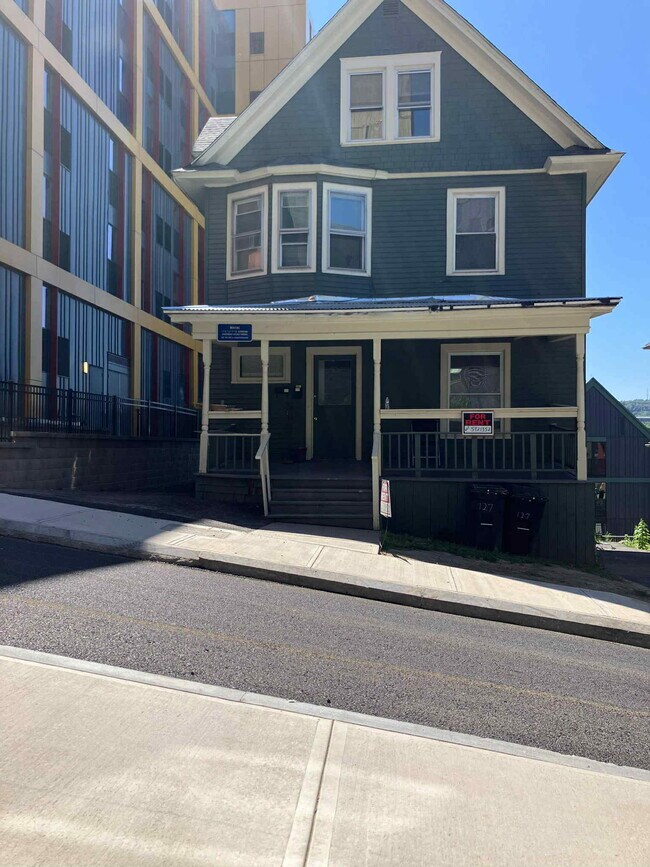 Foto del edificio - 127 Catherine St