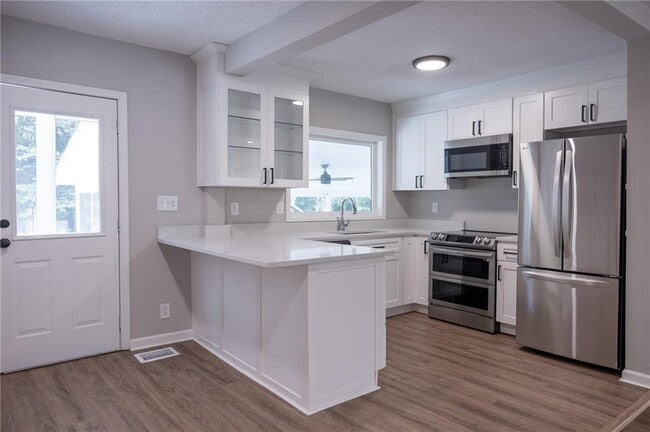 Building Photo - 522 Stell Rd