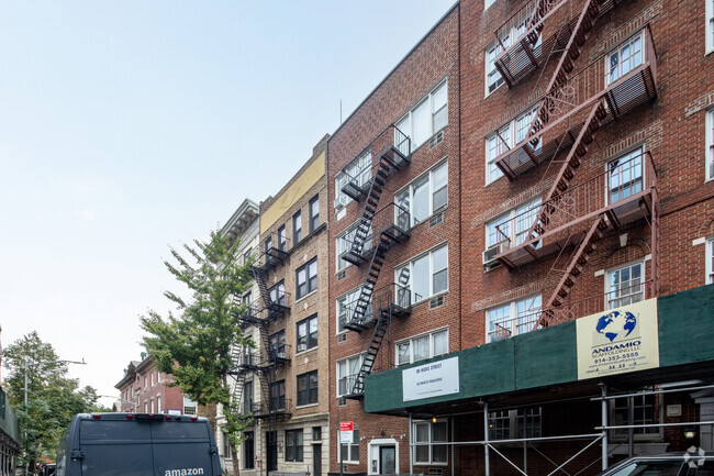 Building Photo - 87 Hicks St