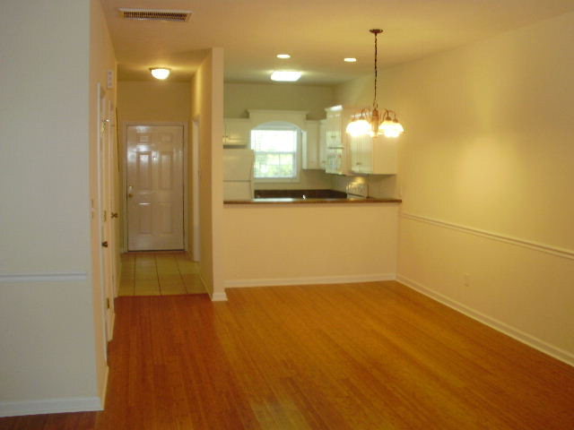 Foto del edificio - 338 Bay St