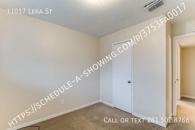 Building Photo - 11017 Lera St