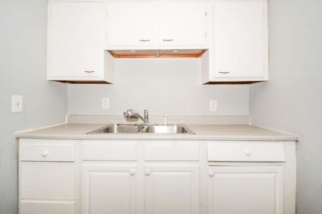 Foto del edificio - 3136-3138 Hassler St