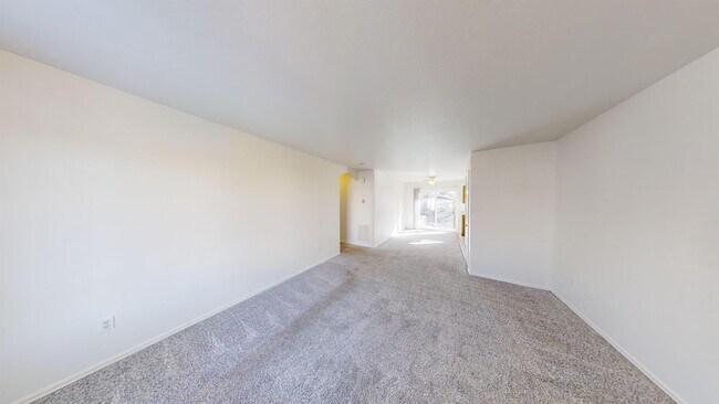 Building Photo - 4913 Leland Point