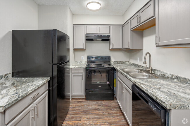 2BR, 2BA - 952SF - Cocina - Colony Park Apartments