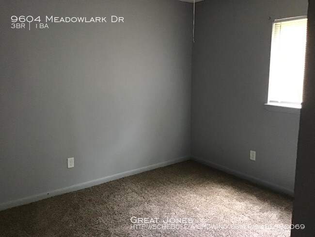 Building Photo - 3 bedroom in Indianapolis IN 46235