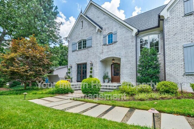 Foto del edificio - 6321 Hunting Creek Rd NE