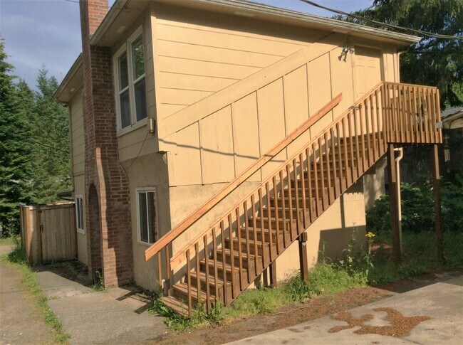Foto del edificio - 133 Marion Ave N