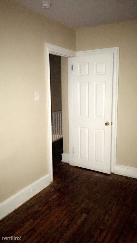 Foto principal - 4926 Boudinot St