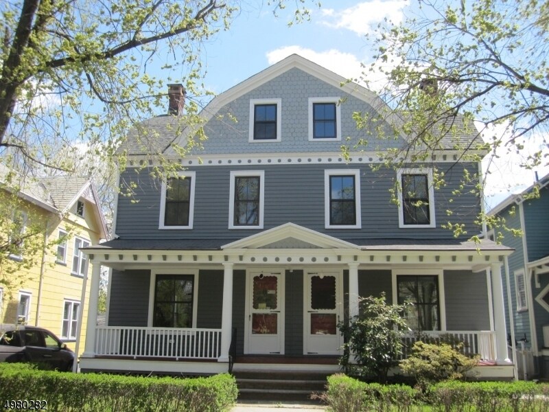 Primary Photo - 27 Midland Ave