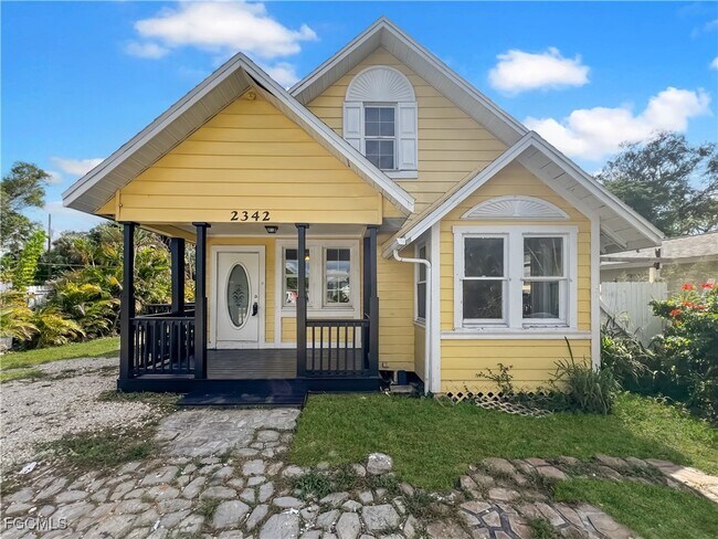 Foto del edificio - 2342 Stella St