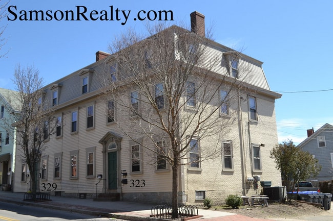 Building Photo - 329 Wickenden St