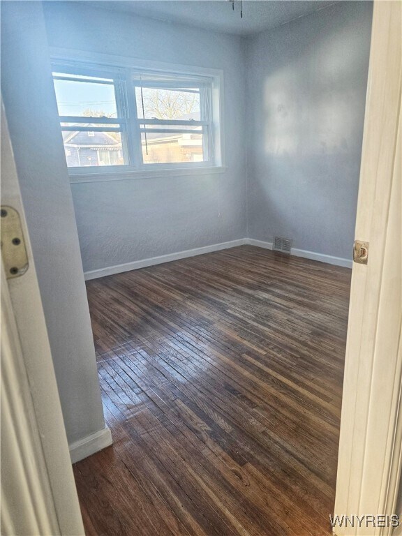 Building Photo - 190 Clover Pl