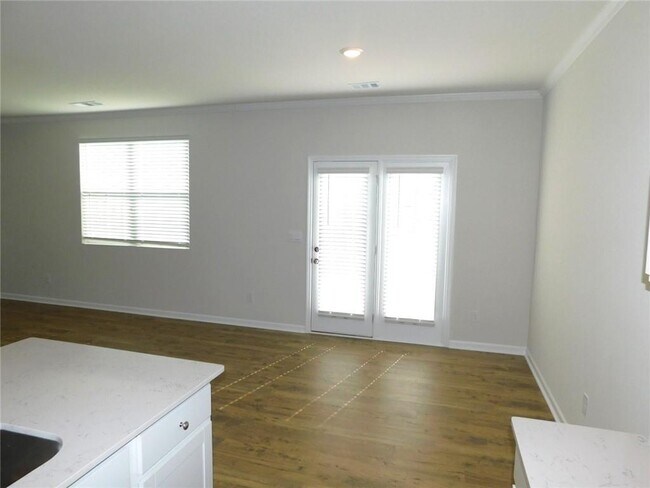 Building Photo - 2514 Acacia Walk