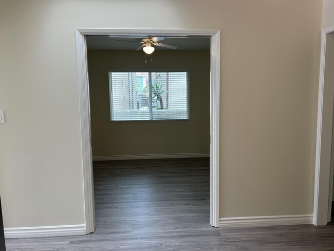 Building Photo - 109 Glendale Ave