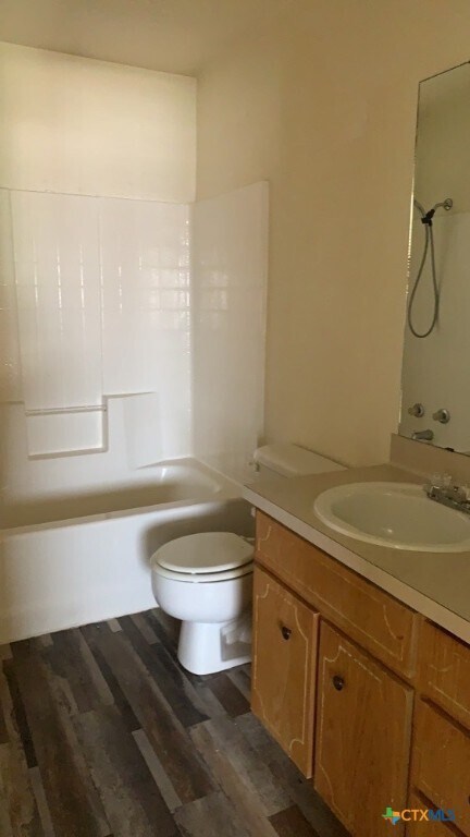 Building Photo - 4408 Deek Dr