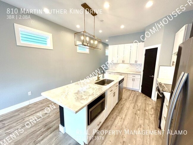 Building Photo - 810 Martin Luther King Dr